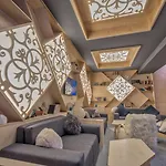 Arte & Park 5* ולינגראד