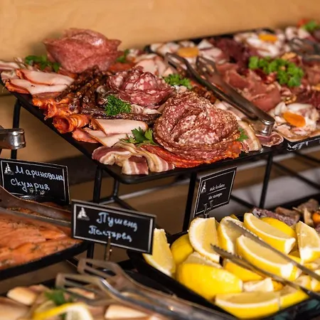 Arte & Park מלון ולינגראד