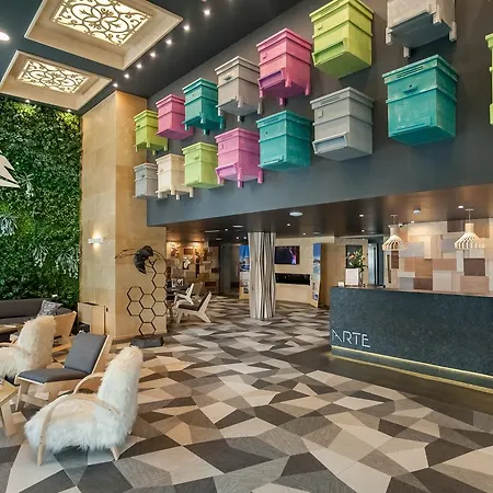 Arte & Park 5* Βέλινγκραντ
